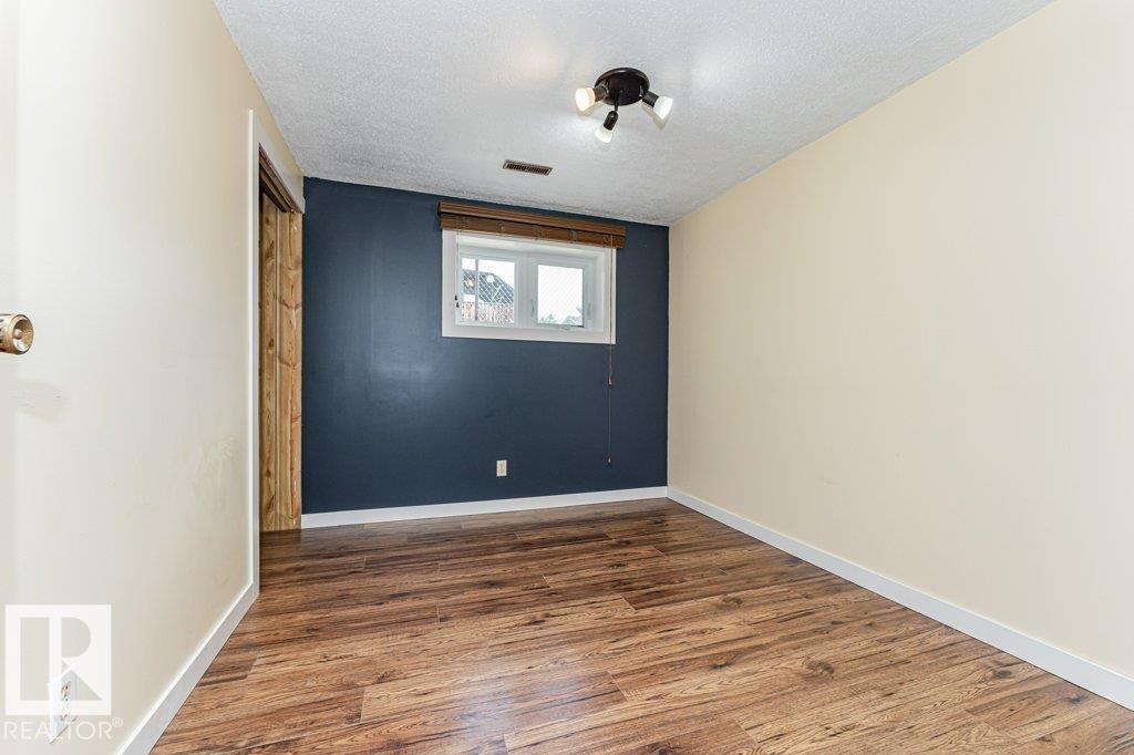 9209 80 ST - 45