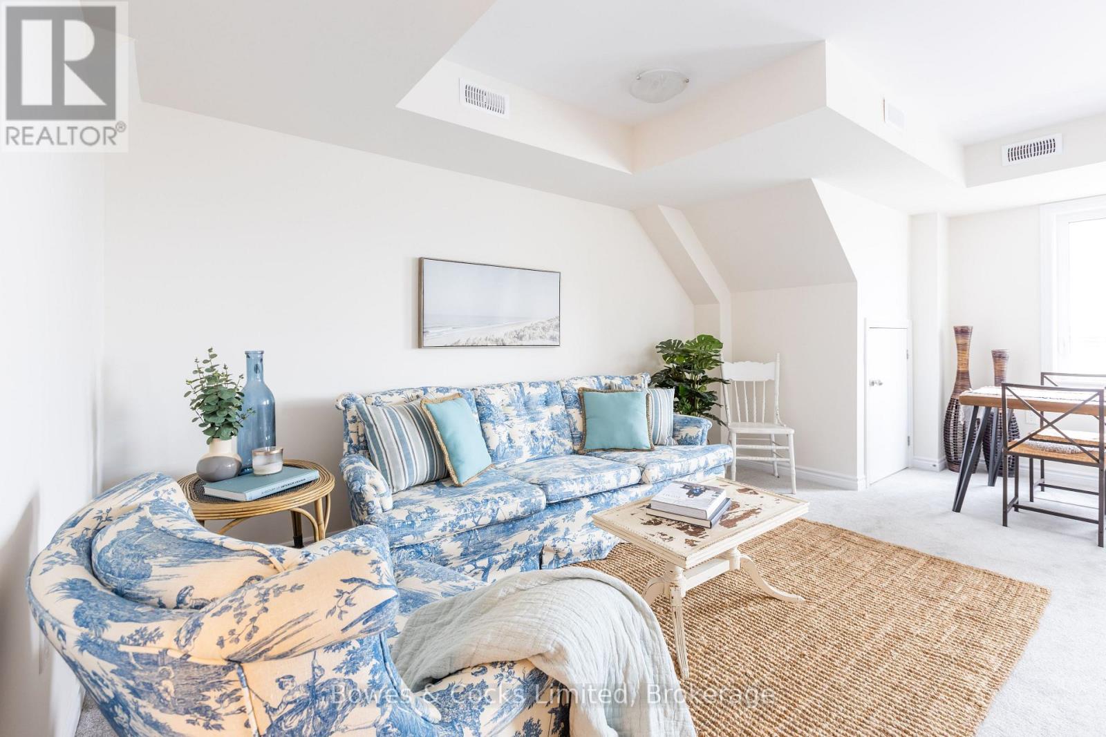 #102 48 MAPLE AVENUE - 8