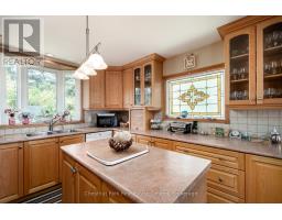 Kitchen - 70c Morrison Point Road, Prince Edward County, ON K0K2P0 Photo 7