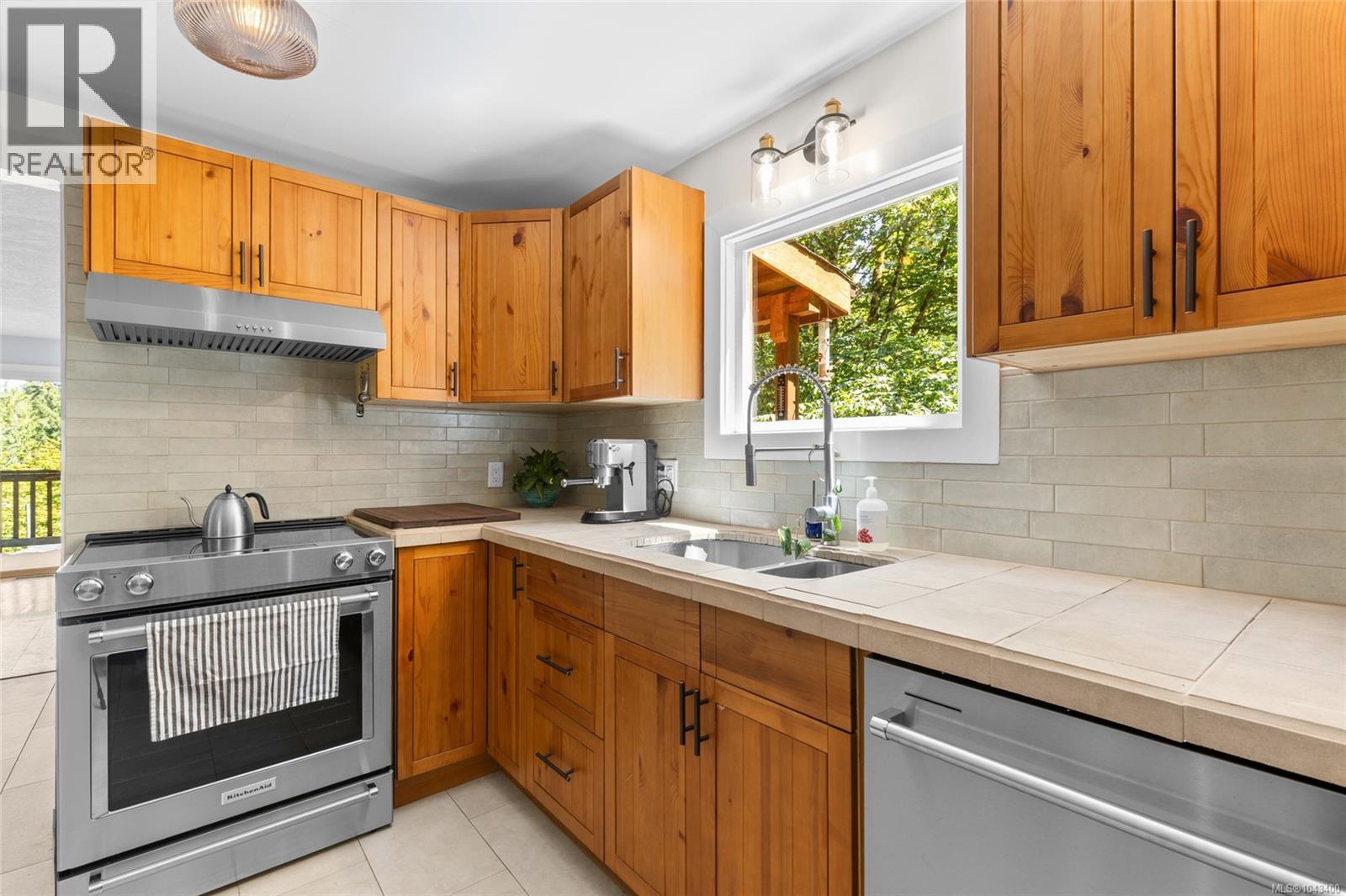 1670 West Shawnigan Lake Rd - 14