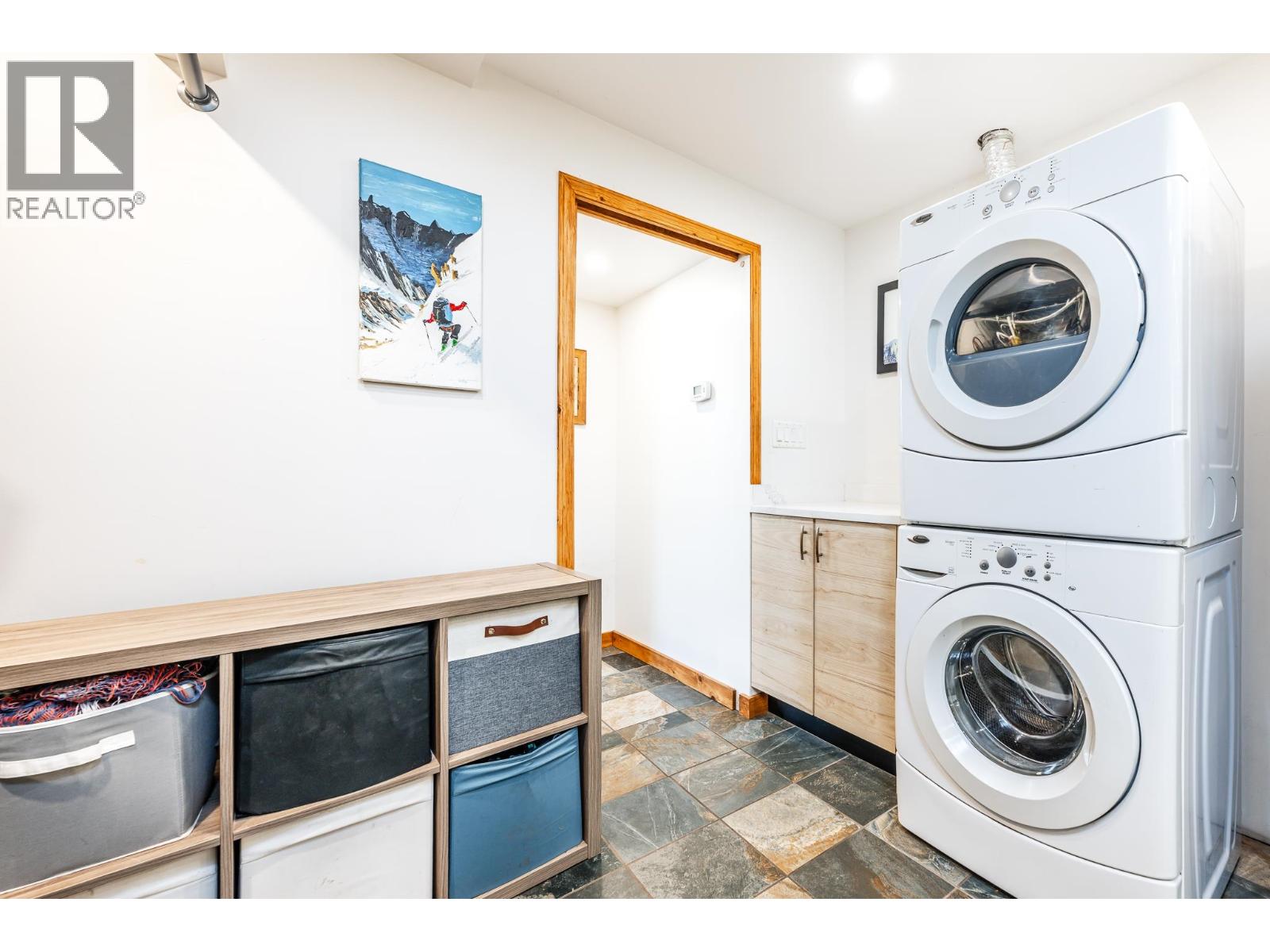 4030 MIDNIGHT WAY, Squamish
