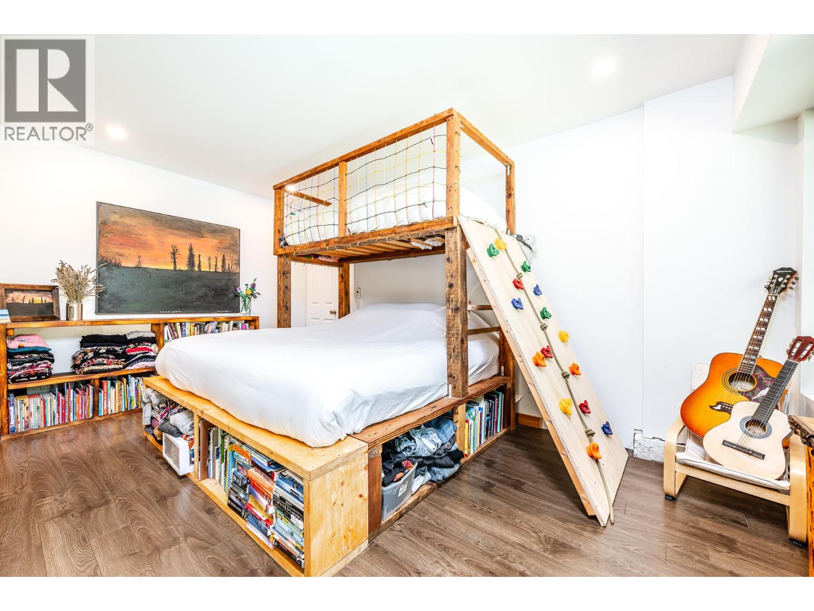 4030 MIDNIGHT WAY, Squamish