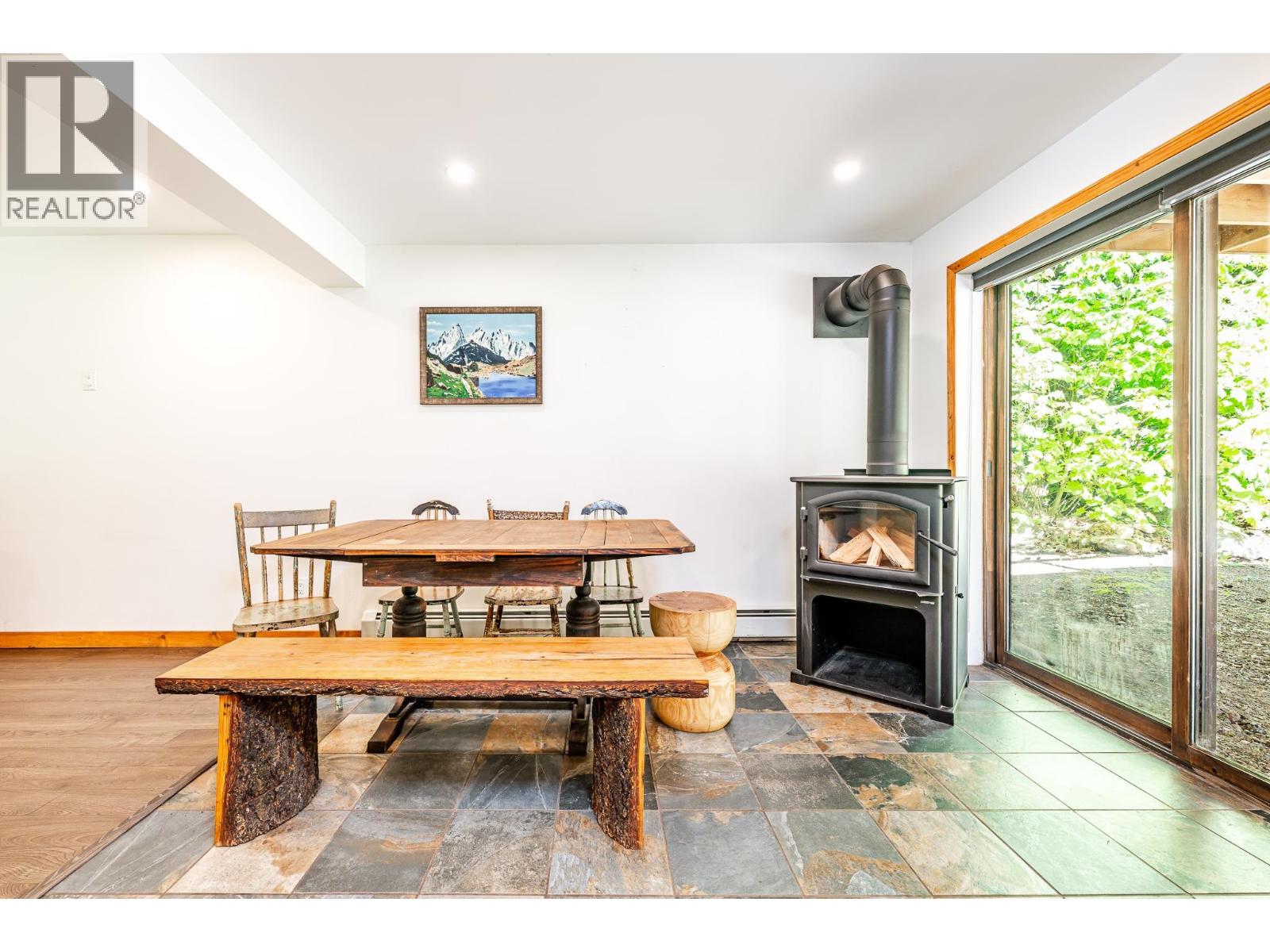 4030 MIDNIGHT WAY, Squamish
