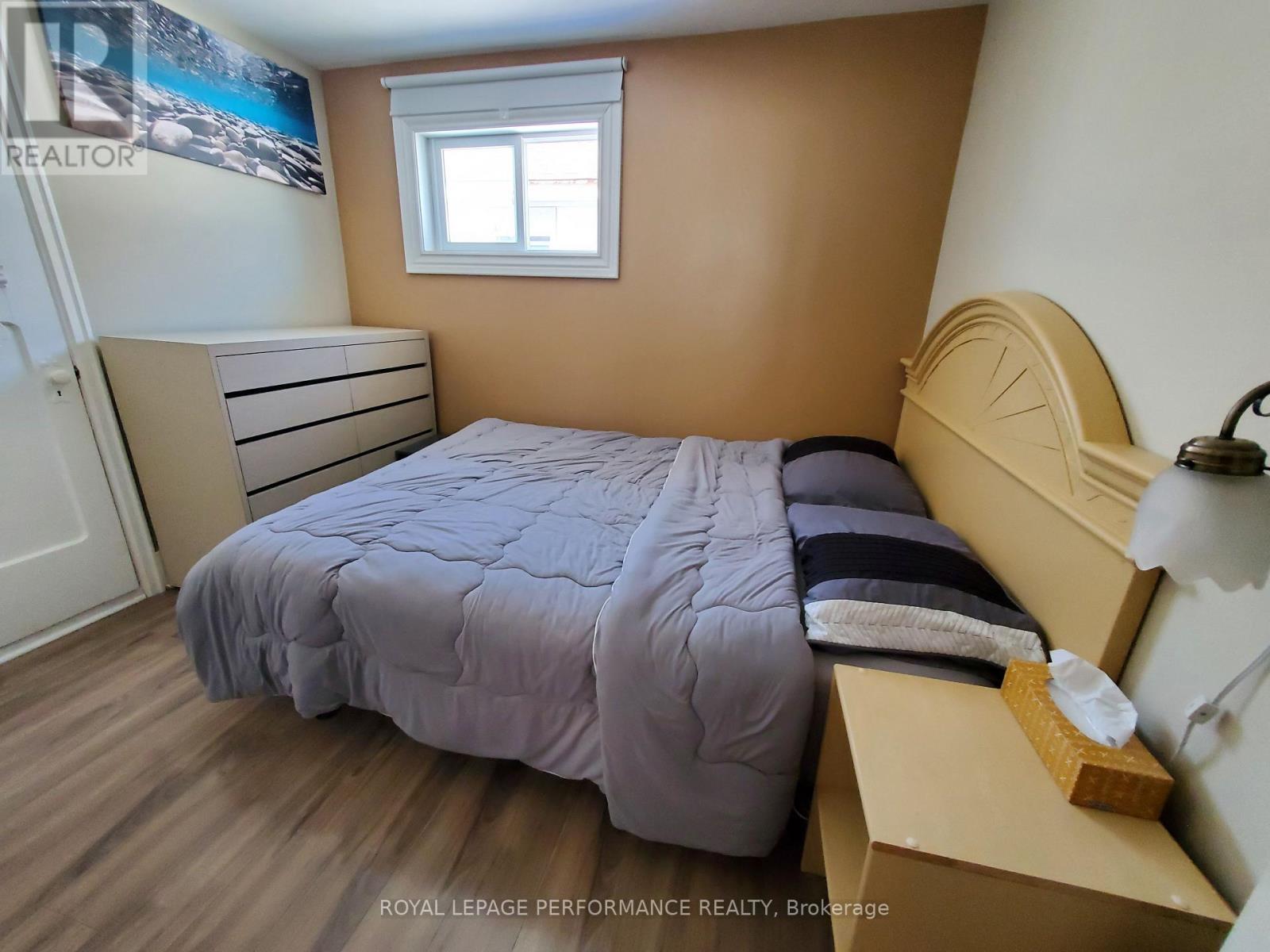 339 LOUISA STREET - 5