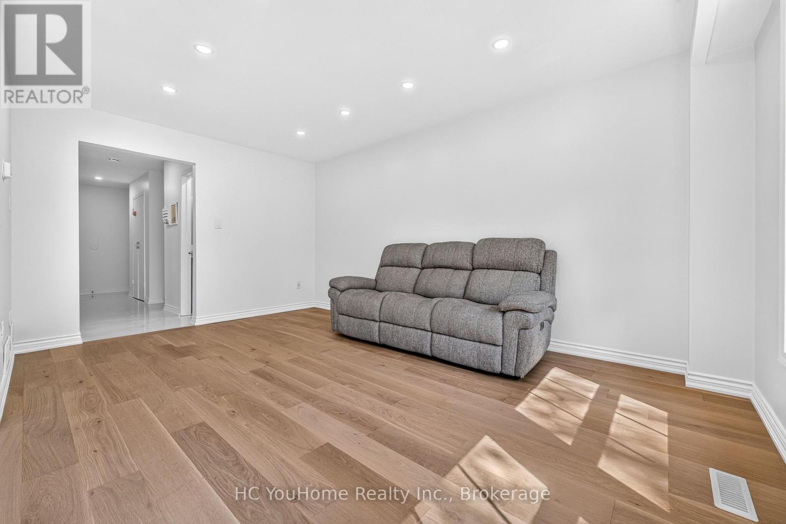 #32 81 BROOKMILL BOULEVARD - Image 3