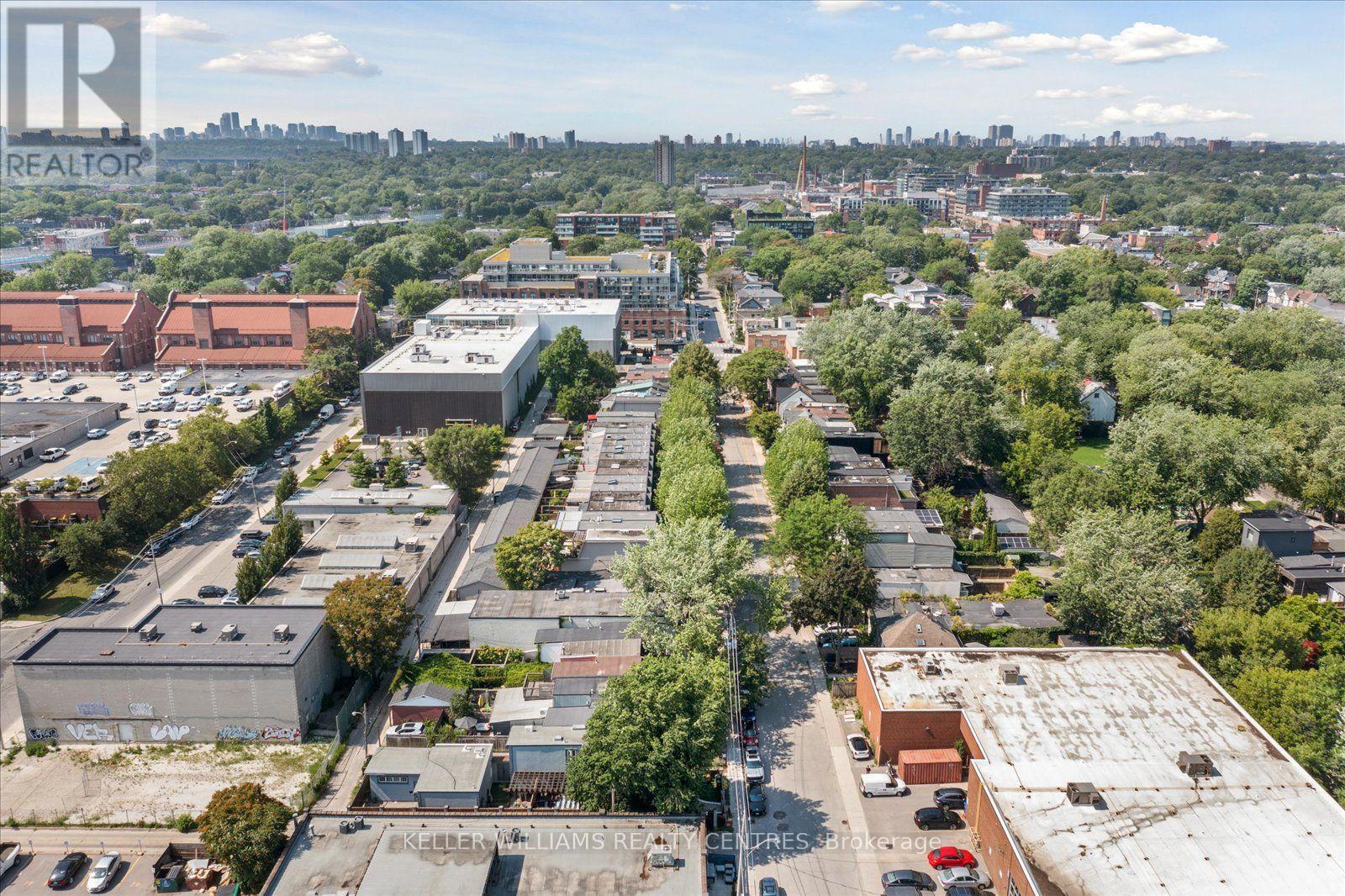 44 LOGAN AVENUE - Image 32