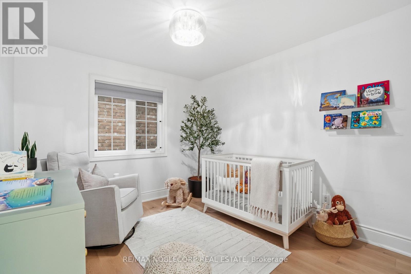 2 GLENGORDON CRESCENT - Image 27