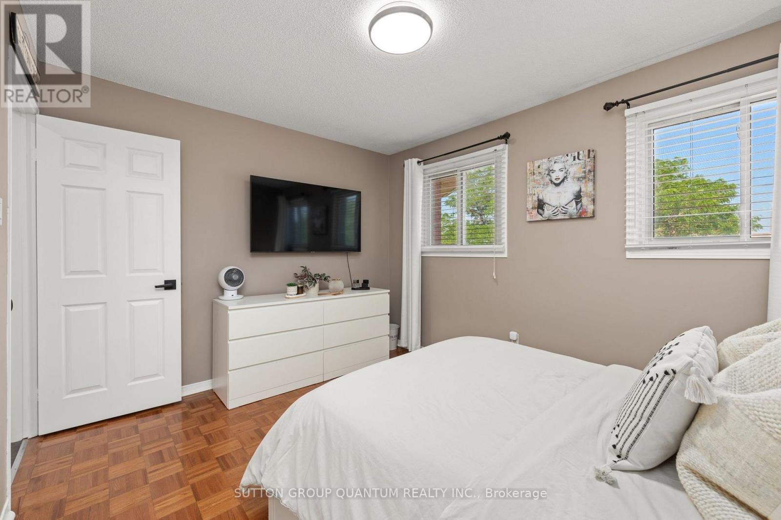 6187 CAMGREEN CIRCLE - 22