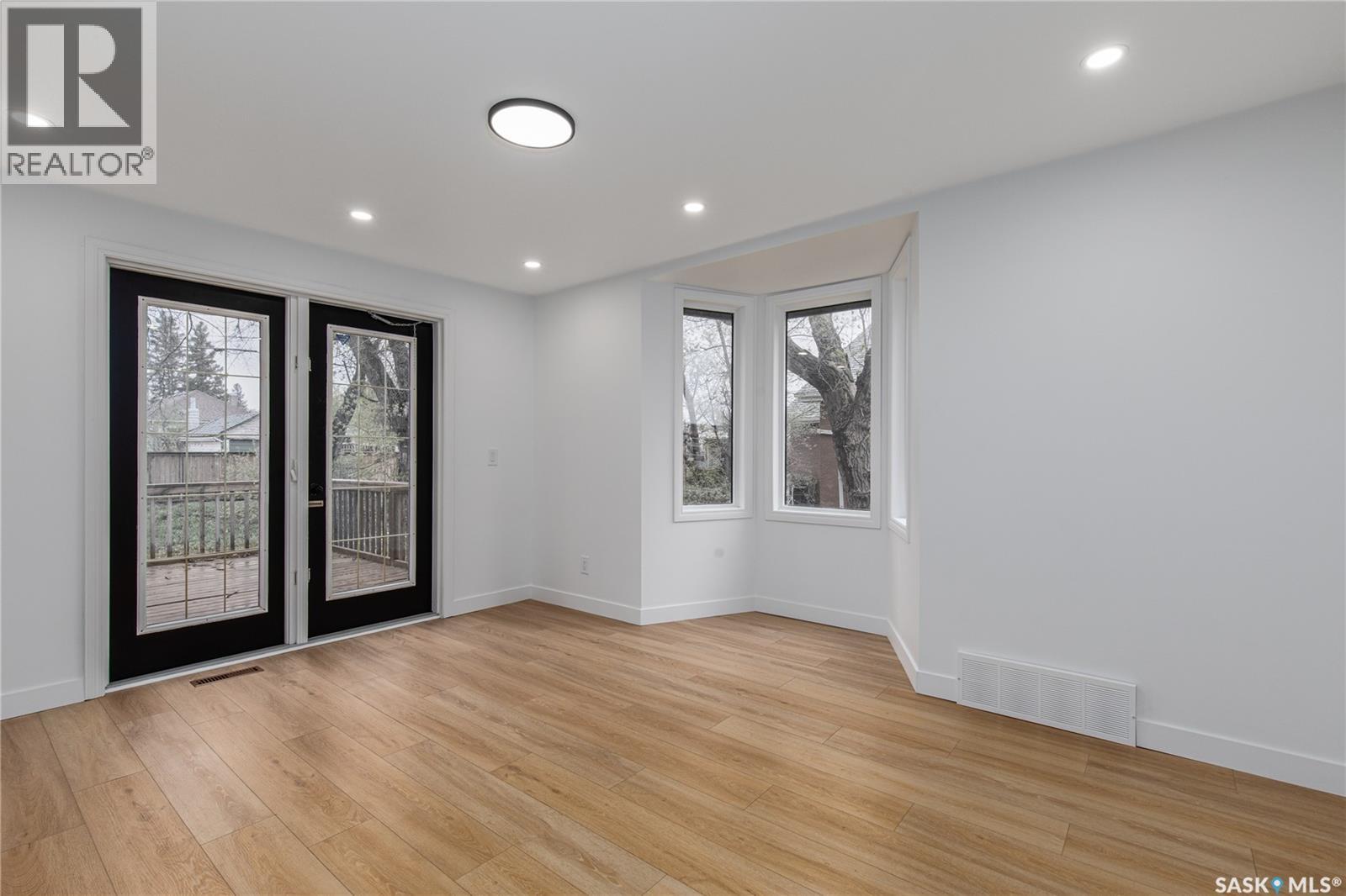 453 LILLOOET STREET W - 16