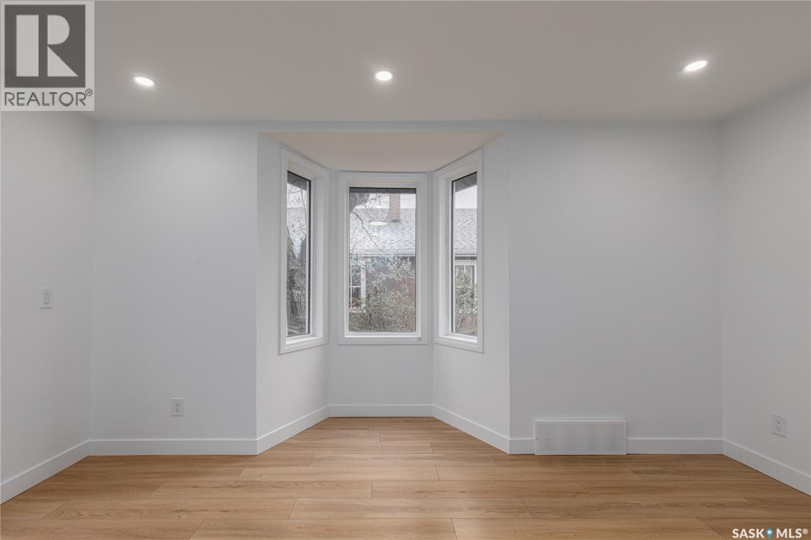 453 LILLOOET STREET W - 19