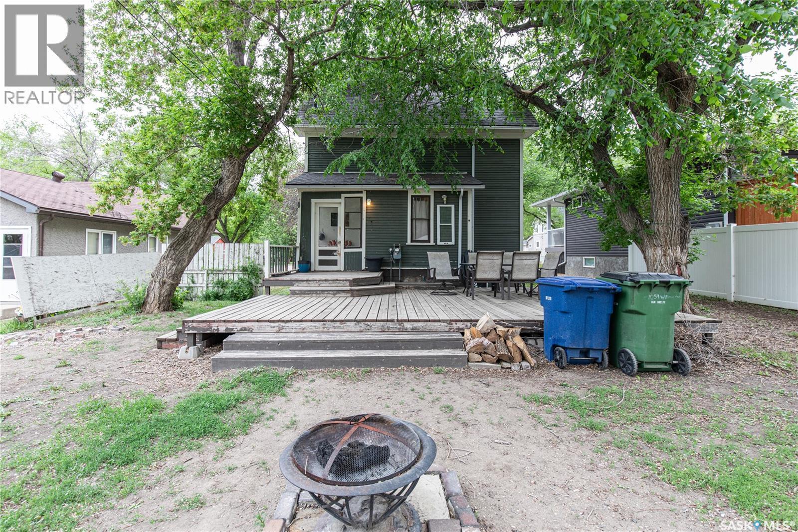 1059 Willow AVENUE - 34