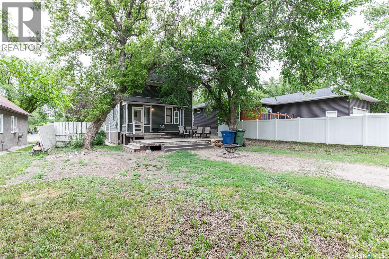 1059 Willow AVENUE - 33