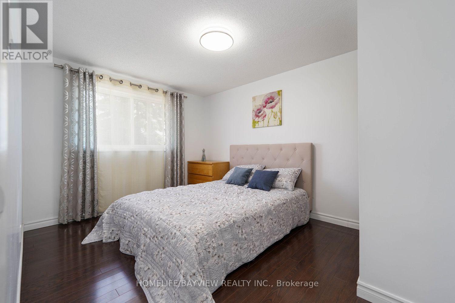 513 BRISTOL ROAD - 34