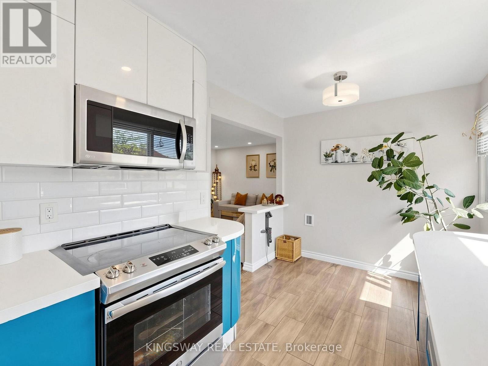 #5F 2866 BATTLEFORD ROAD - 15