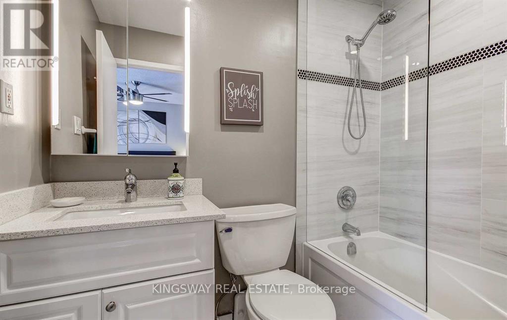 #5F 2866 BATTLEFORD ROAD - 21