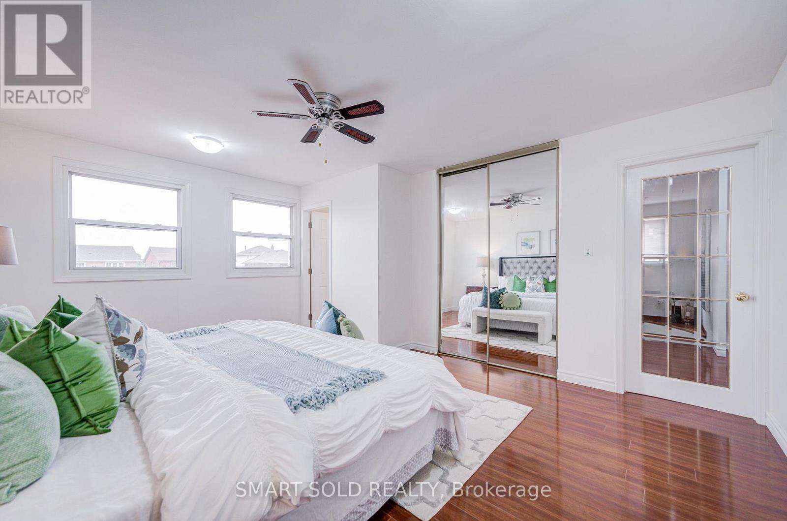 837 QUEENSBRIDGE DRIVE - 21