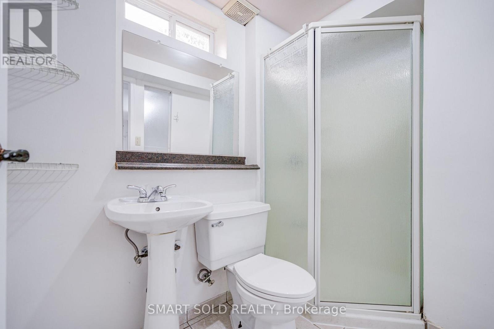 837 QUEENSBRIDGE DRIVE - 38