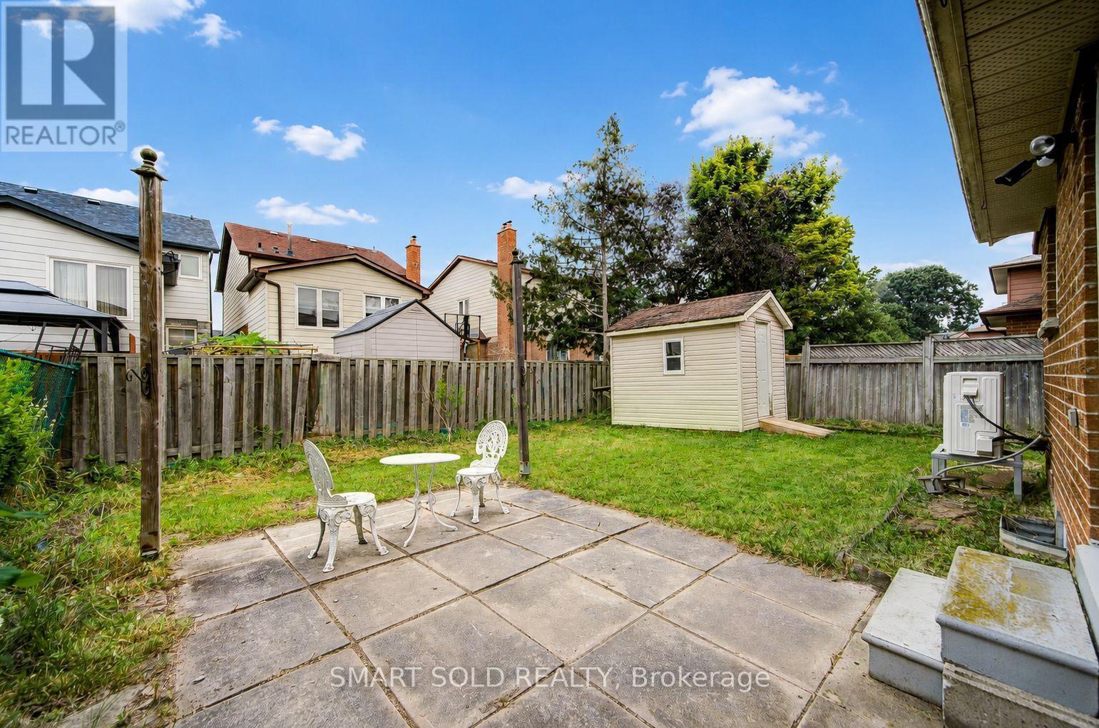 837 QUEENSBRIDGE DRIVE - 42