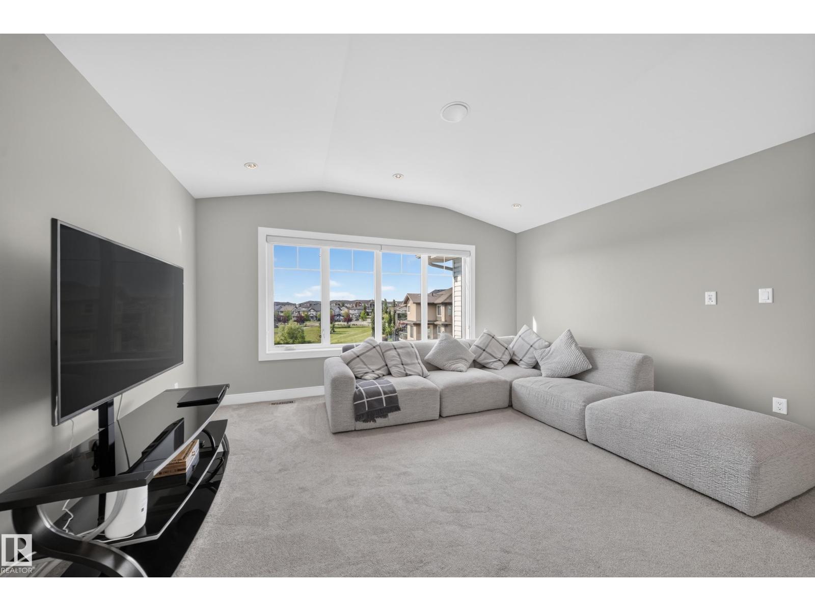 7640 179 AV NW - 33