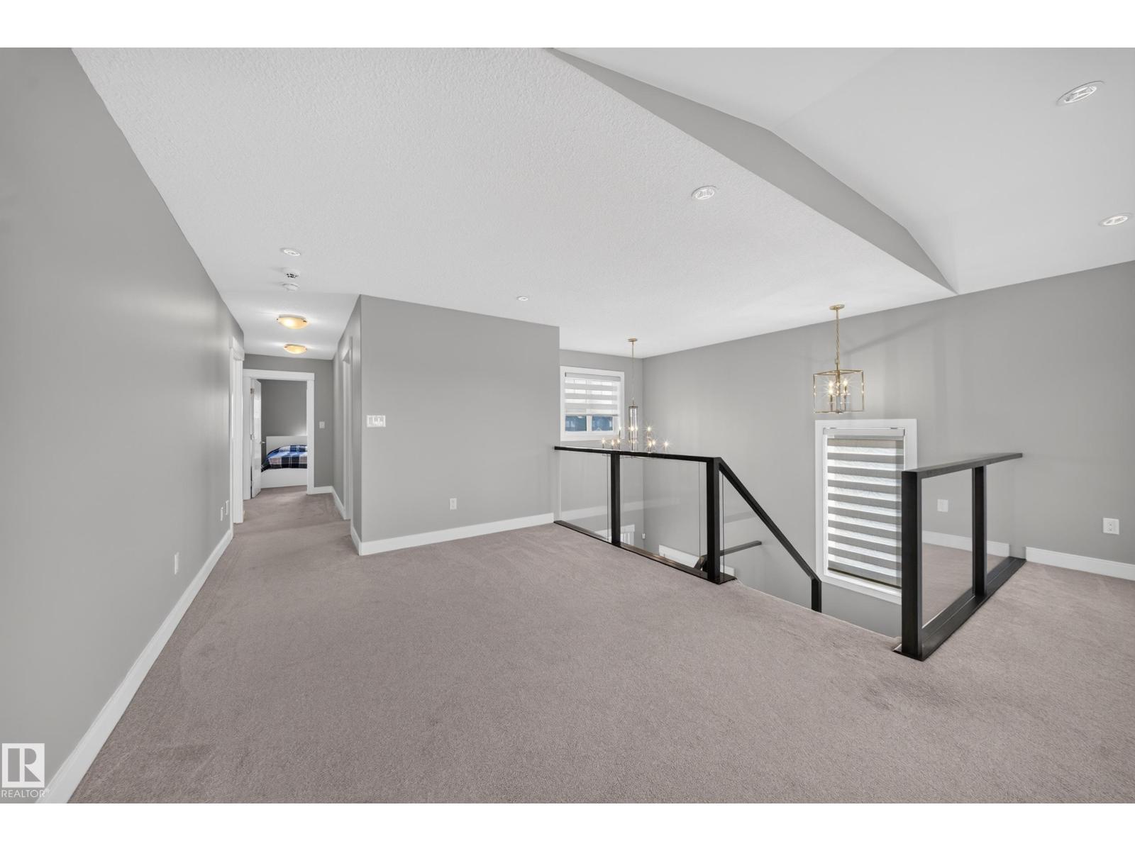 7640 179 AV NW - 35