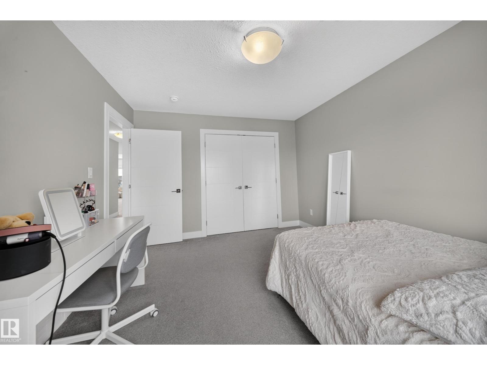 7640 179 AV NW - 52