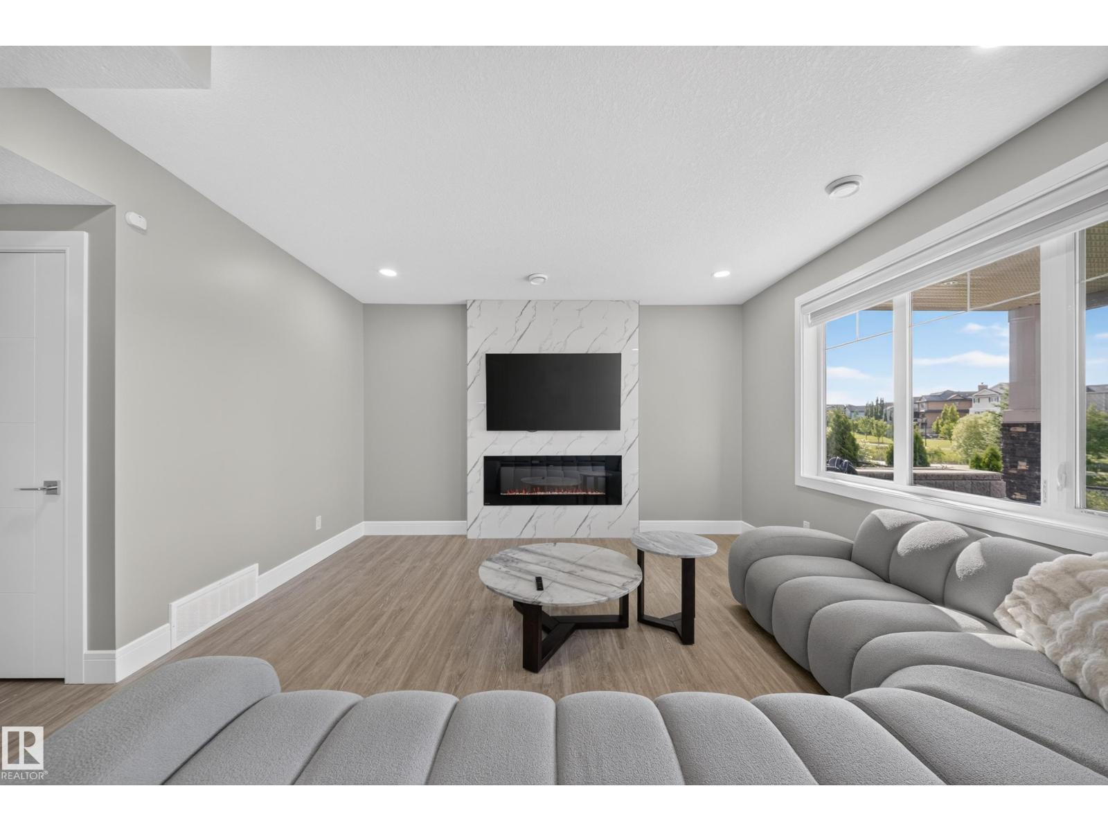 7640 179 AV NW - 59