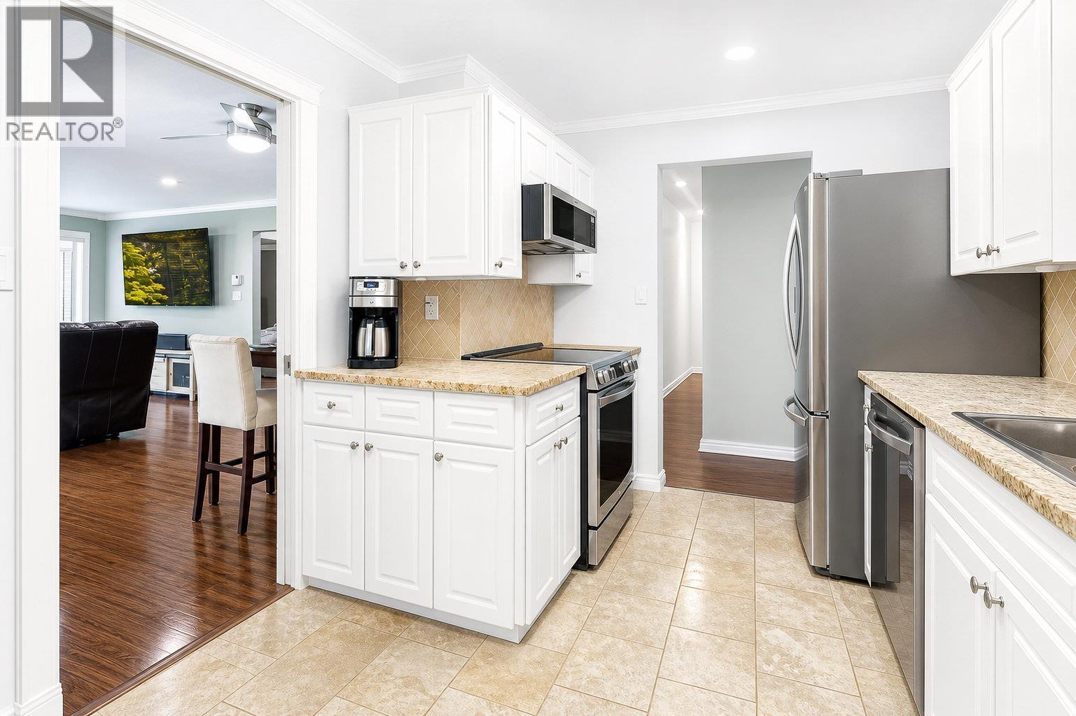 301 3088 FLINT STREET, Port Coquitlam