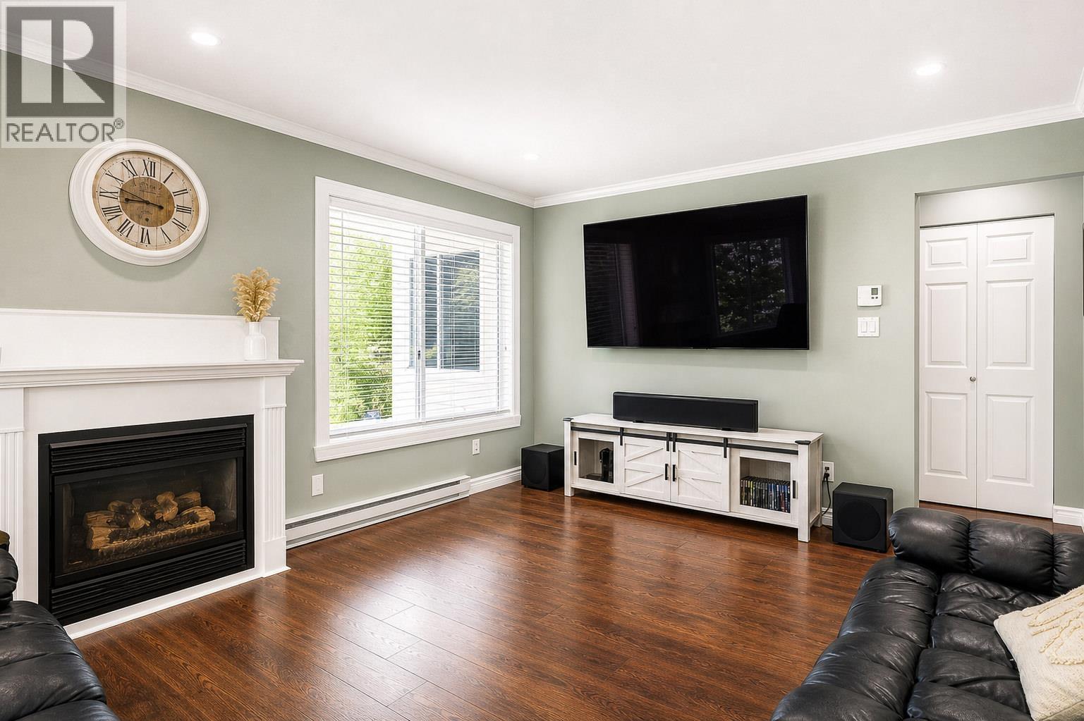 301 3088 FLINT STREET, Port Coquitlam