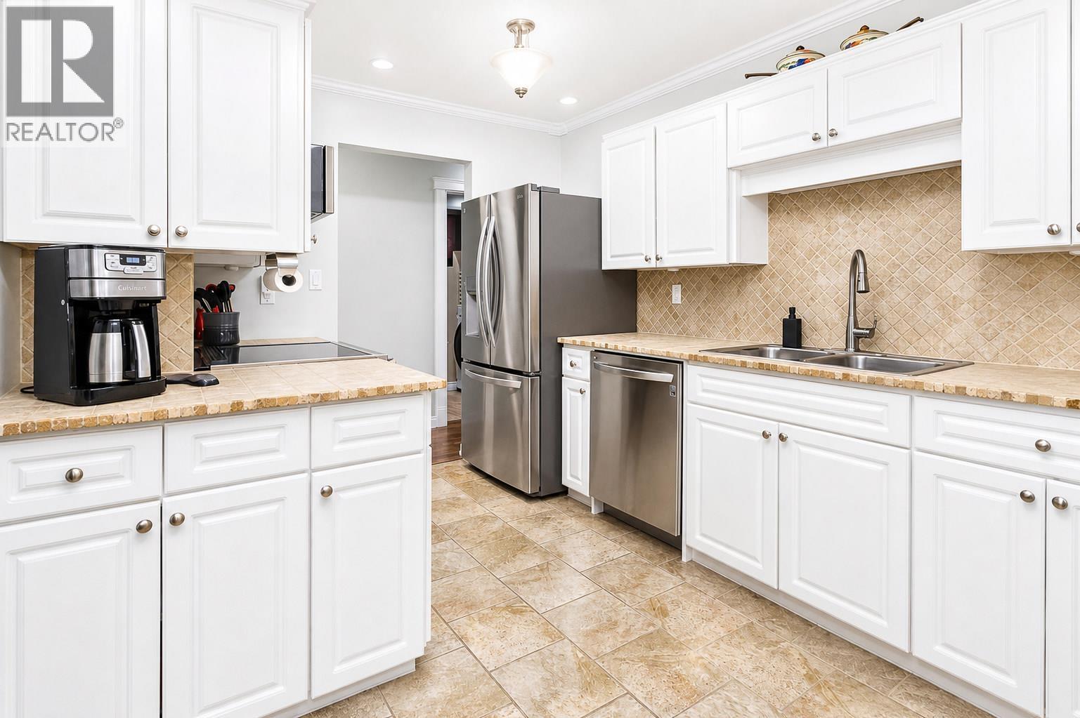 301 3088 FLINT STREET, Port Coquitlam