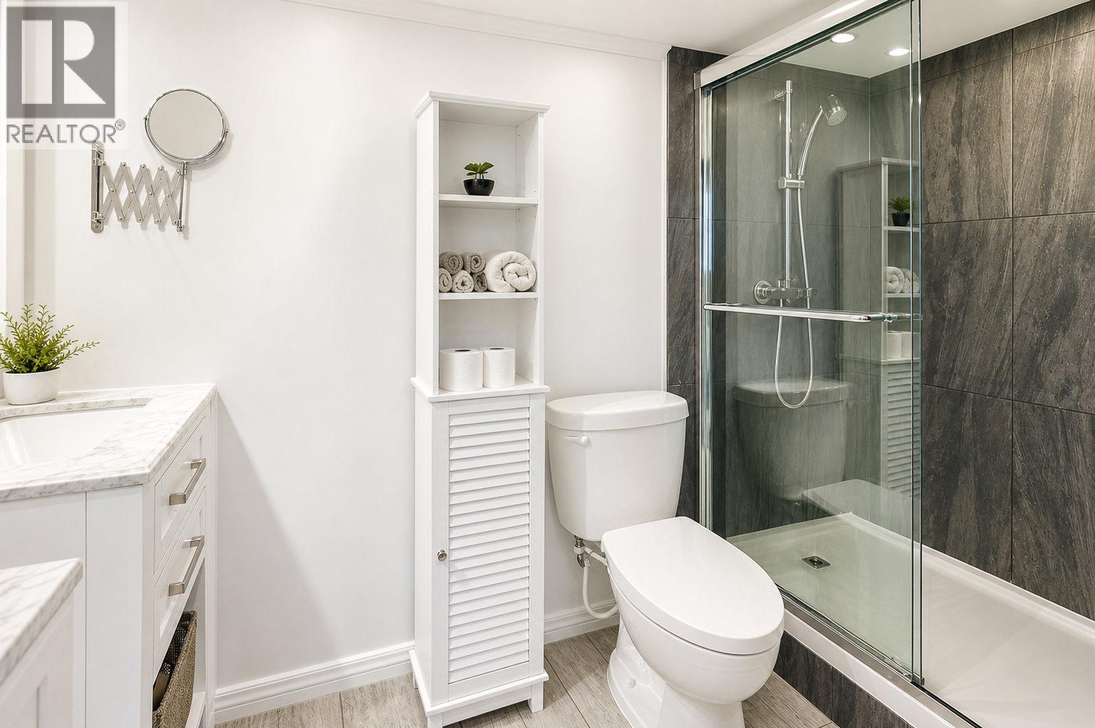 301 3088 FLINT STREET, Port Coquitlam