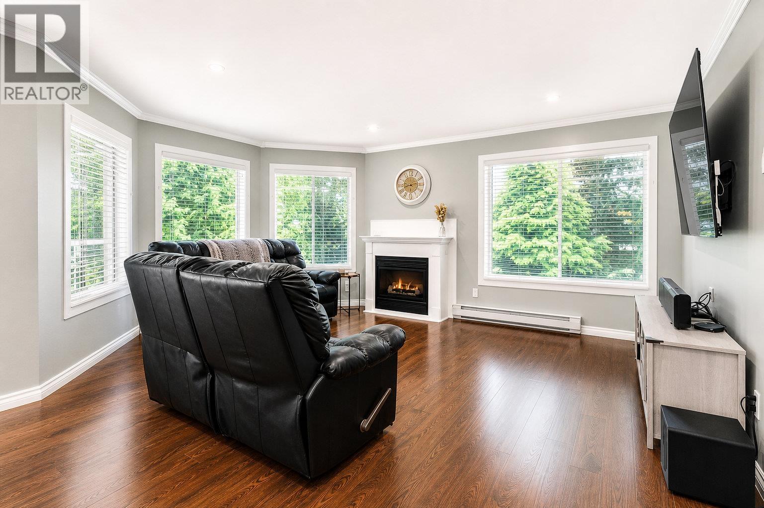 301 3088 FLINT STREET, Port Coquitlam
