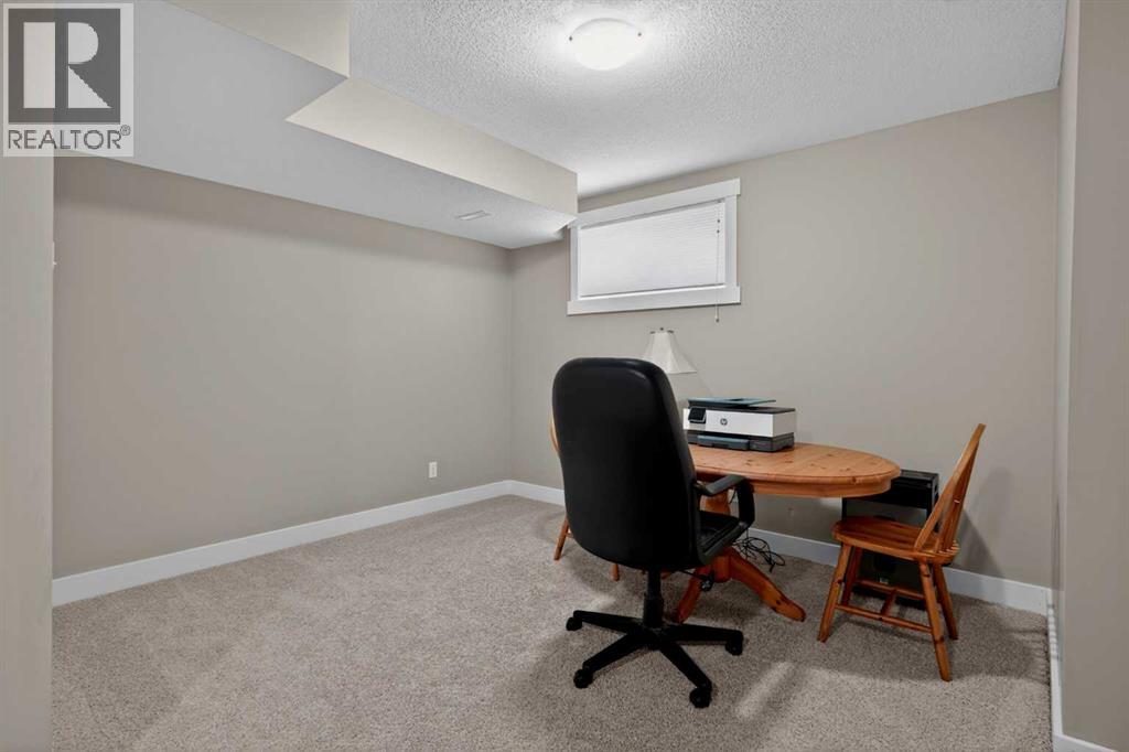 #1 523 34 Street NW - 32