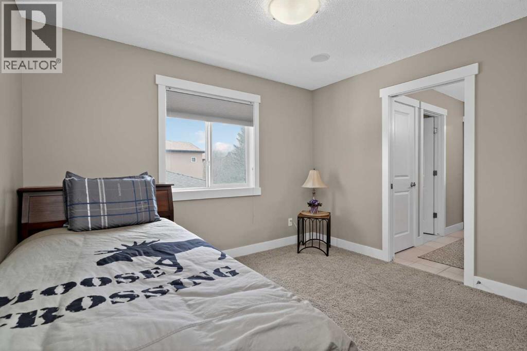 #1 523 34 Street NW - 19