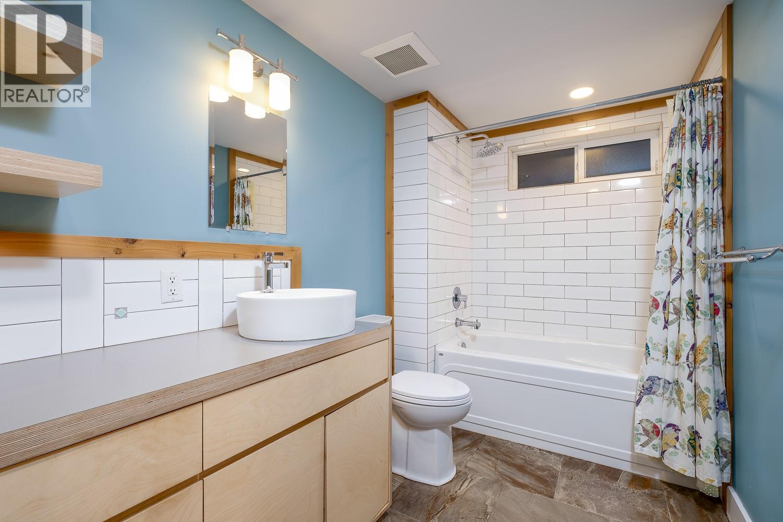 2034 Cliff Street - 3