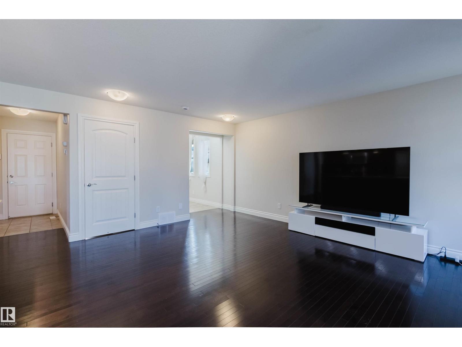 17348 6 AV SW - 4