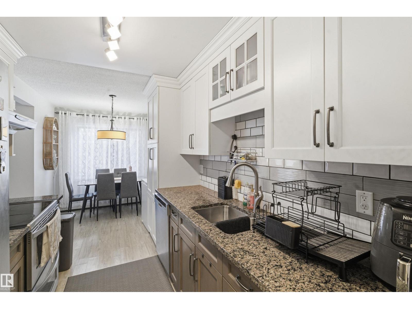 #205 11440 40 avenue NW - 9