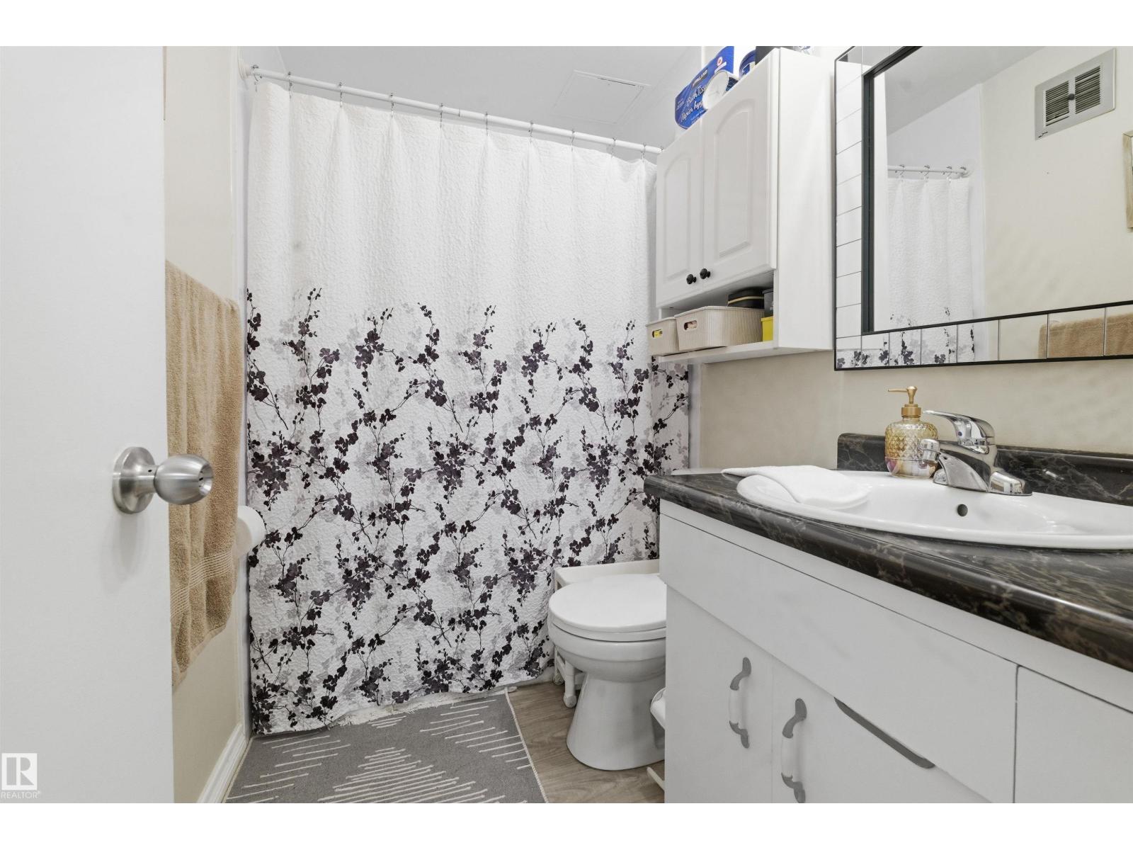 #205 11440 40 avenue NW - 15