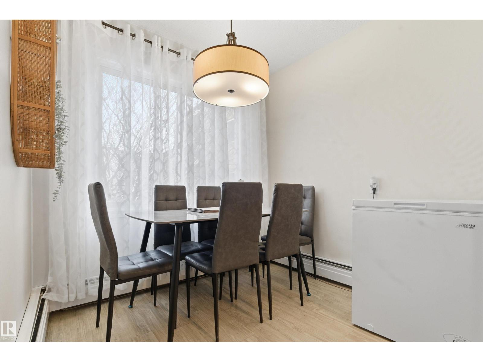 #205 11440 40 avenue NW - 5