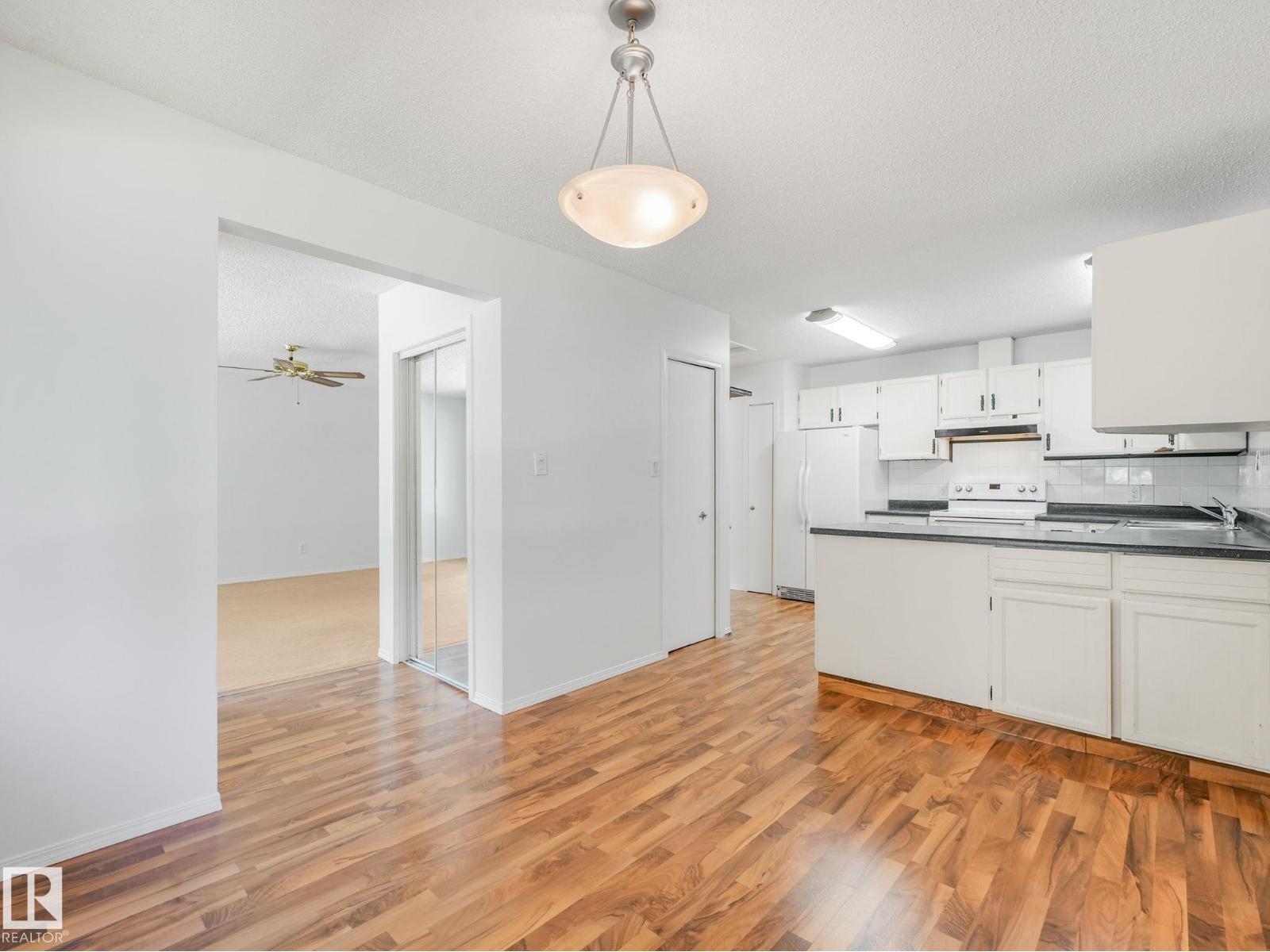 91 Amherst CR - 11