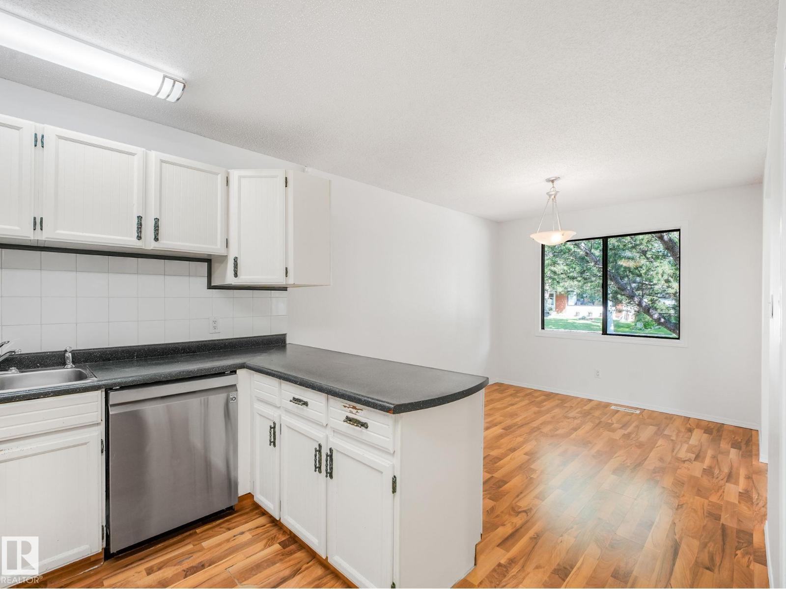 91 Amherst CR - 14