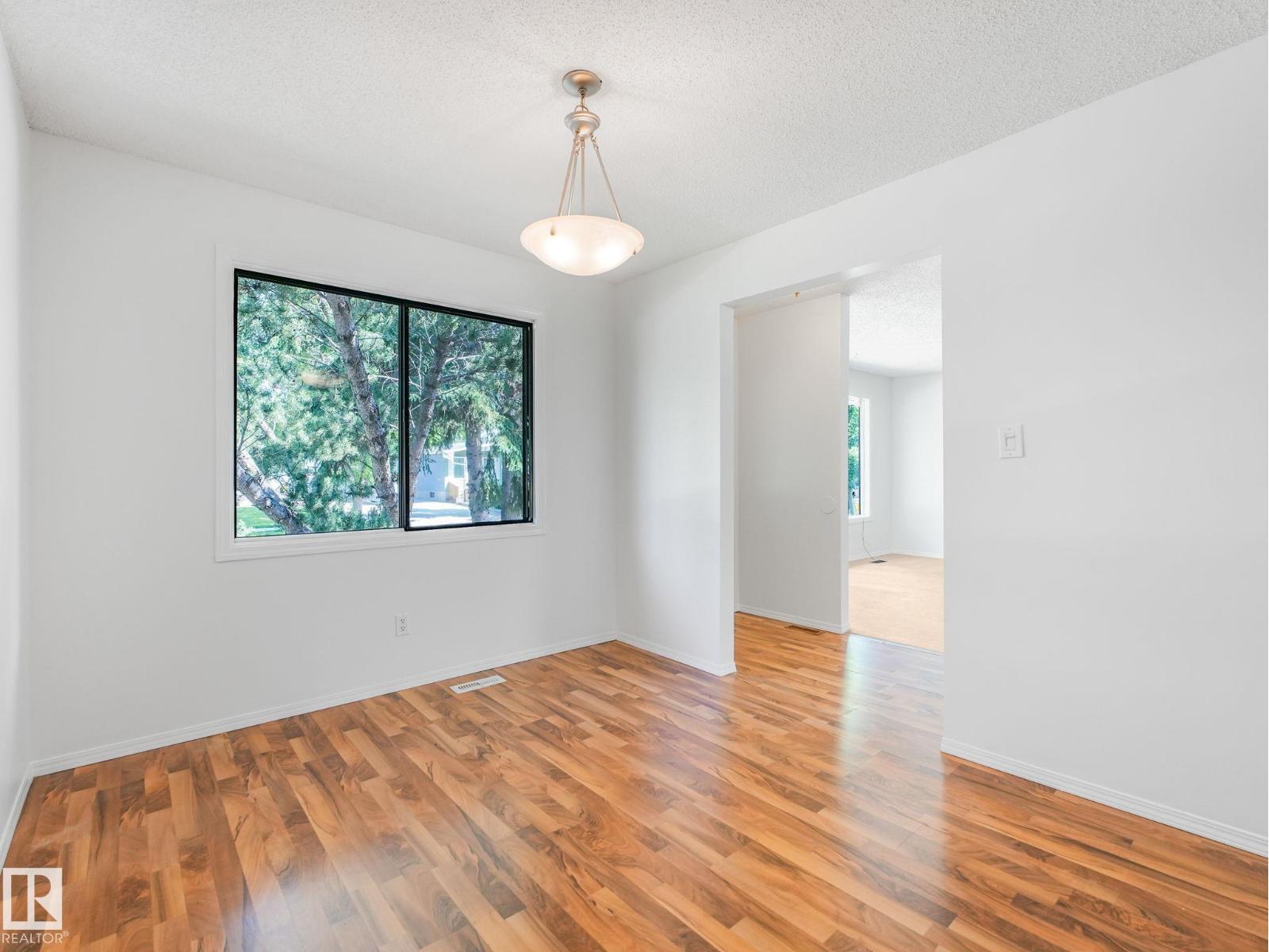 91 Amherst CR - 12