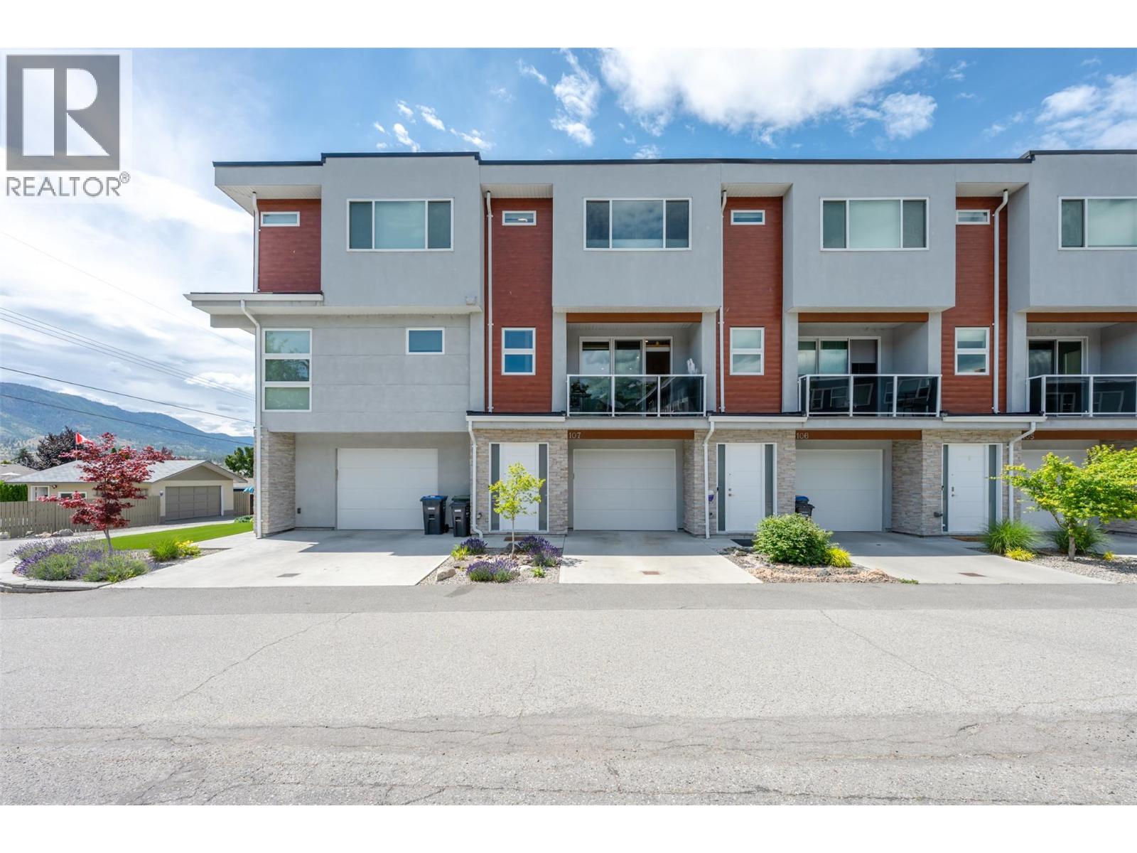 #107 210 Scott Avenue - 1