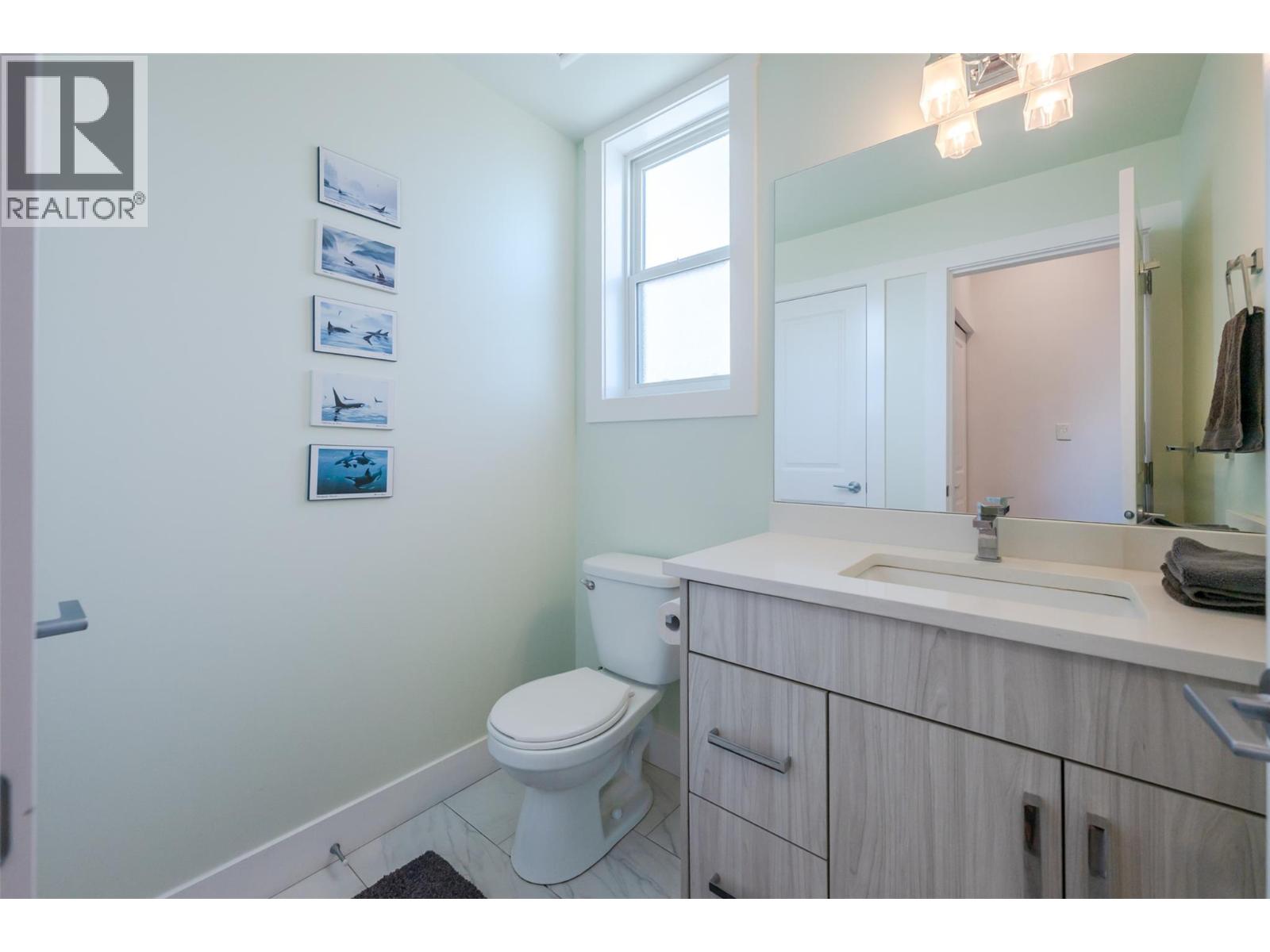 #107 210 Scott Avenue - 27
