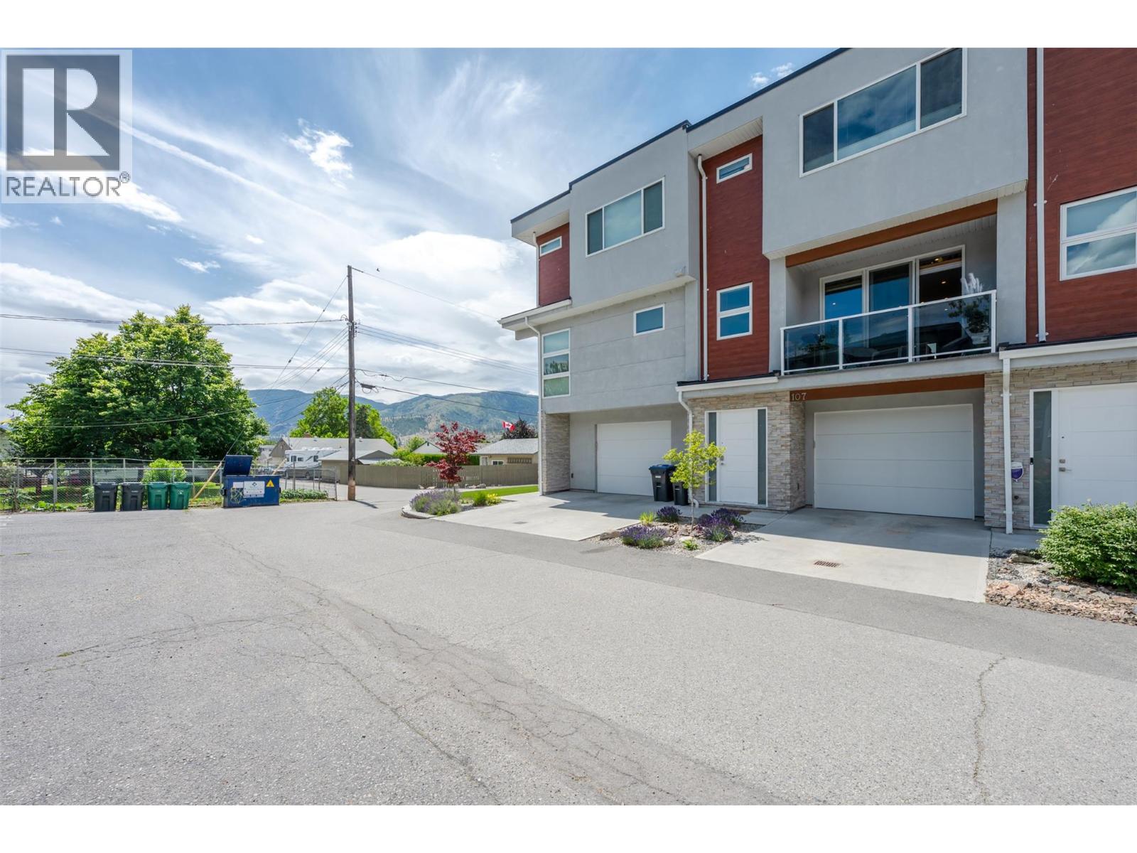 #107 210 Scott Avenue - 5