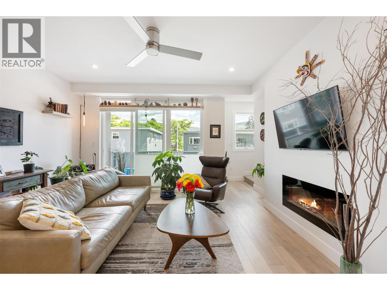 #107 210 Scott Avenue - 7