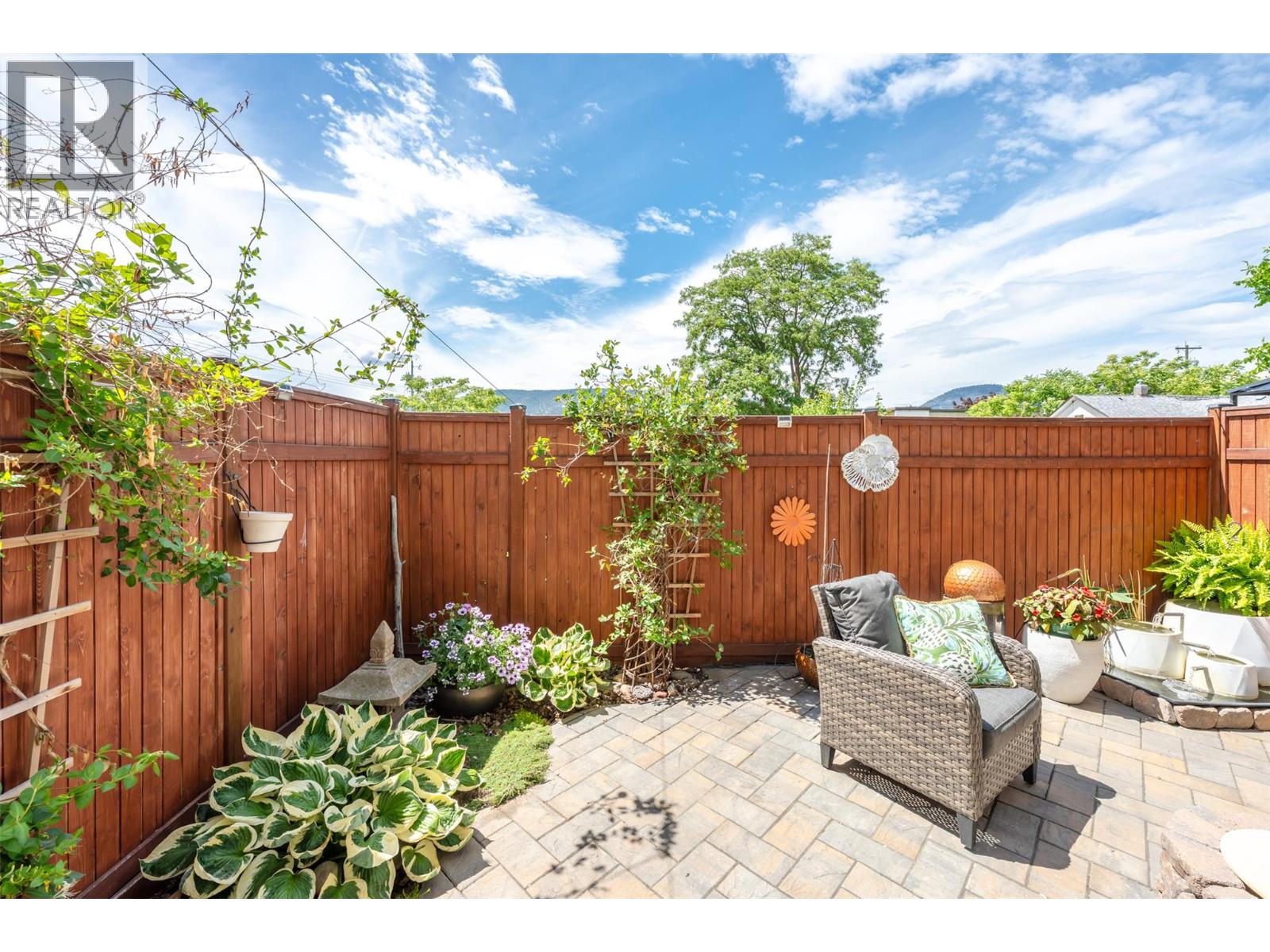 #107 210 Scott Avenue - 42