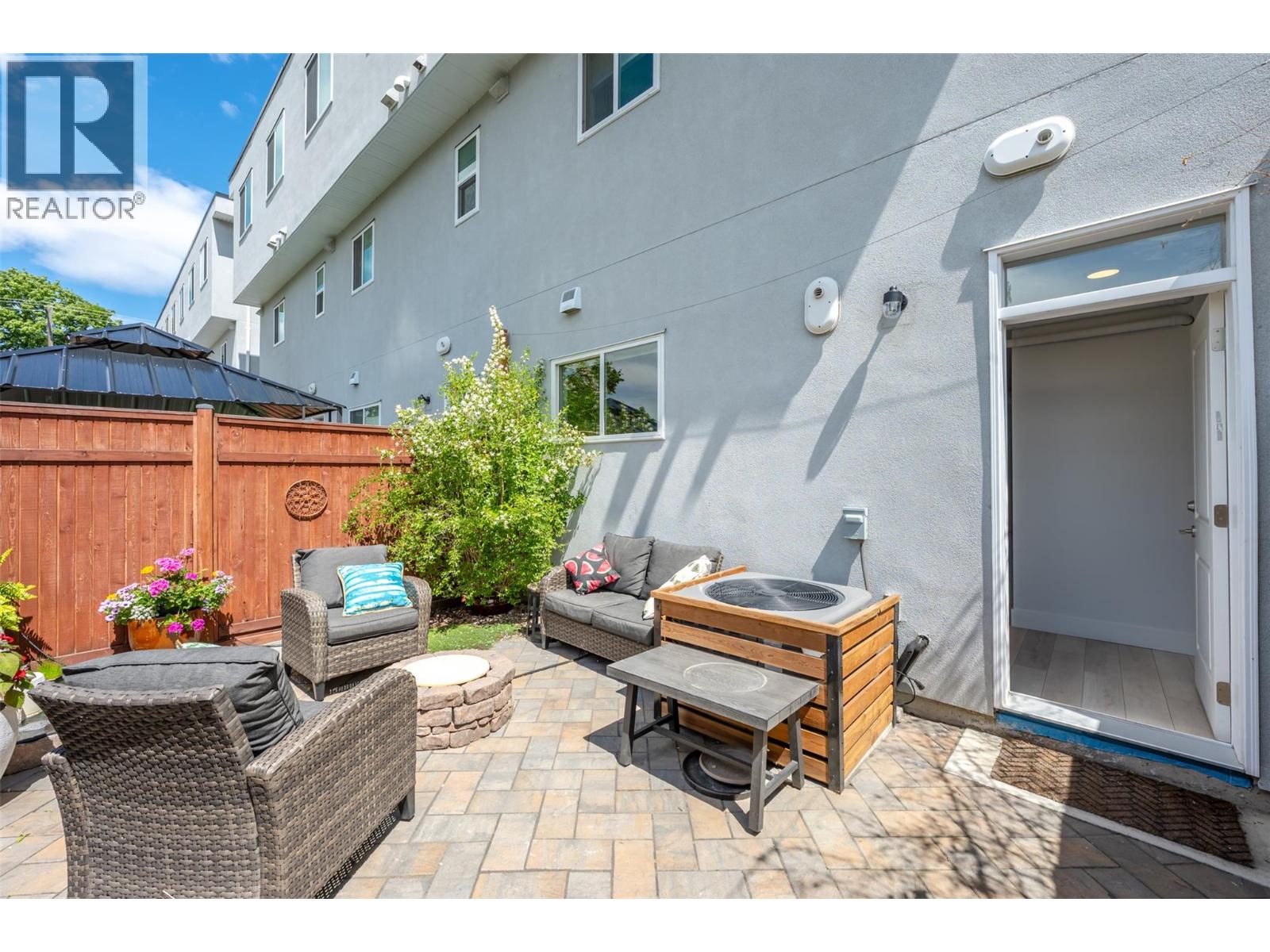 #107 210 Scott Avenue - 45
