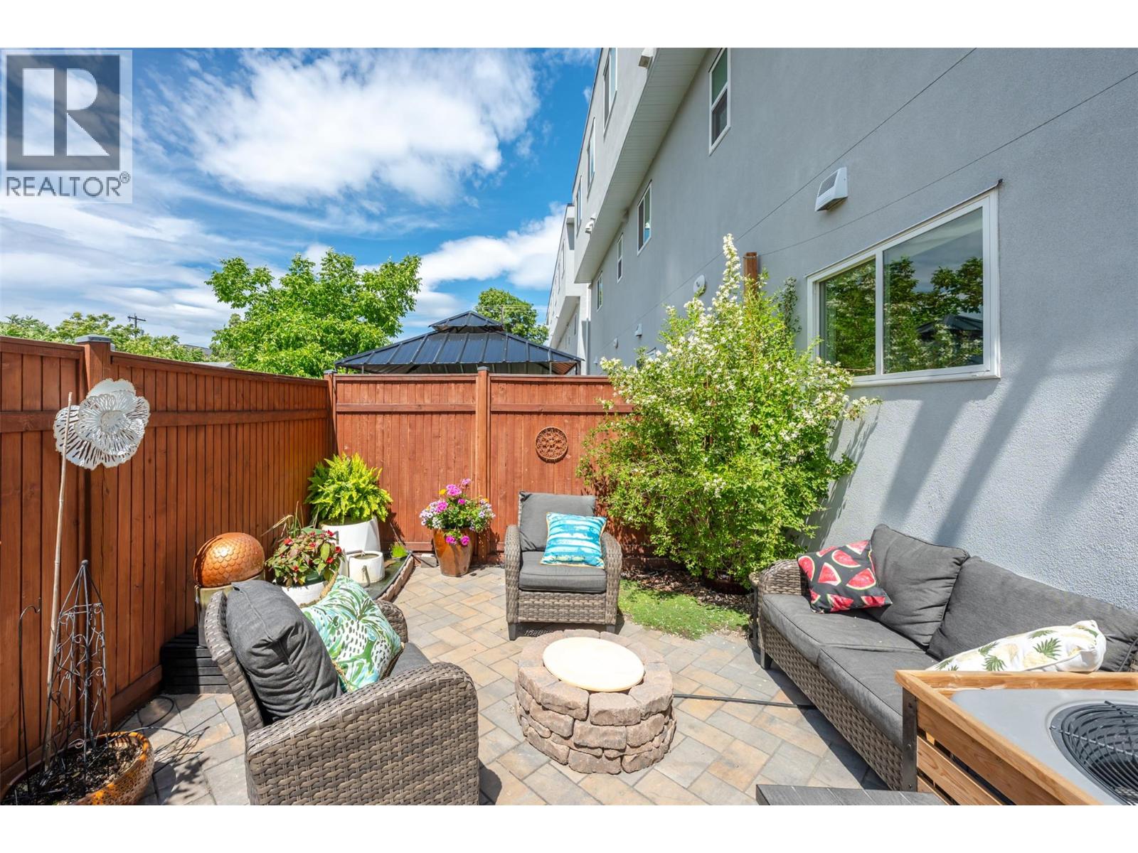 #107 210 Scott Avenue - 44