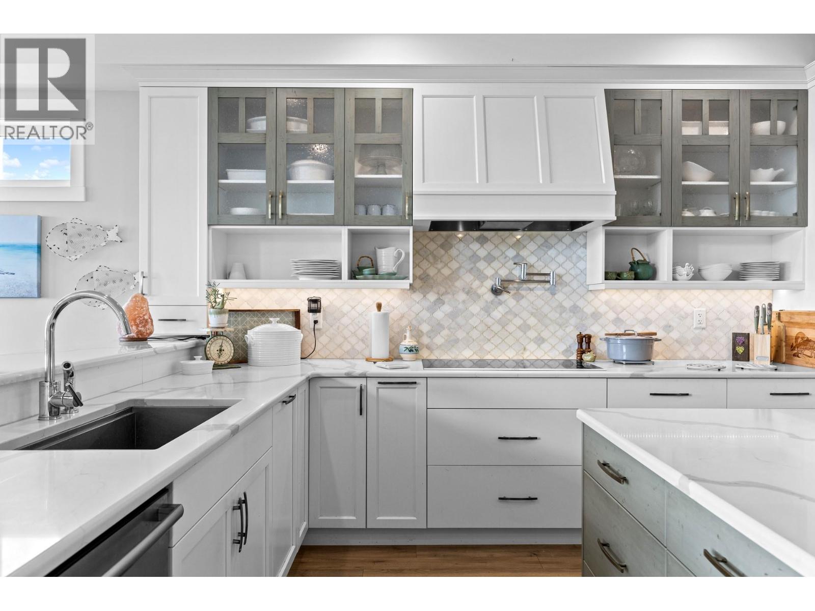 647 Mt Ida Drive - 20