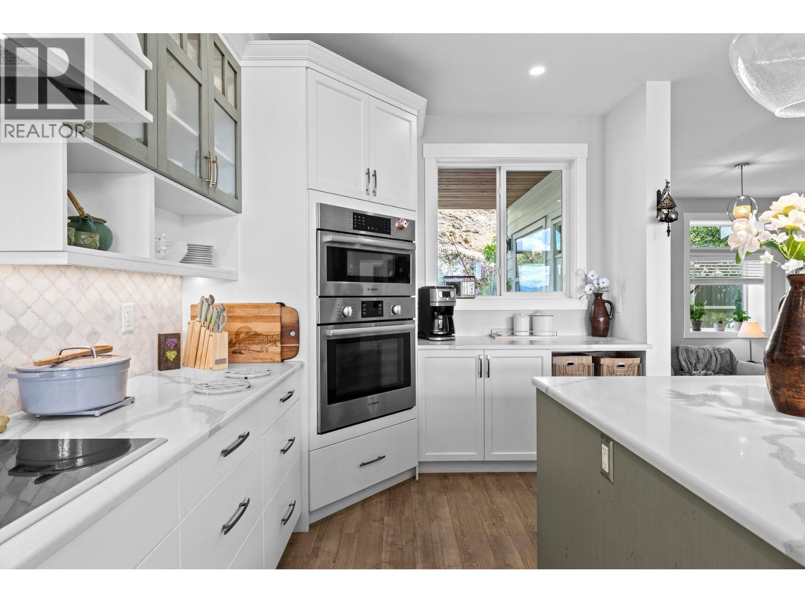 647 Mt Ida Drive - 19